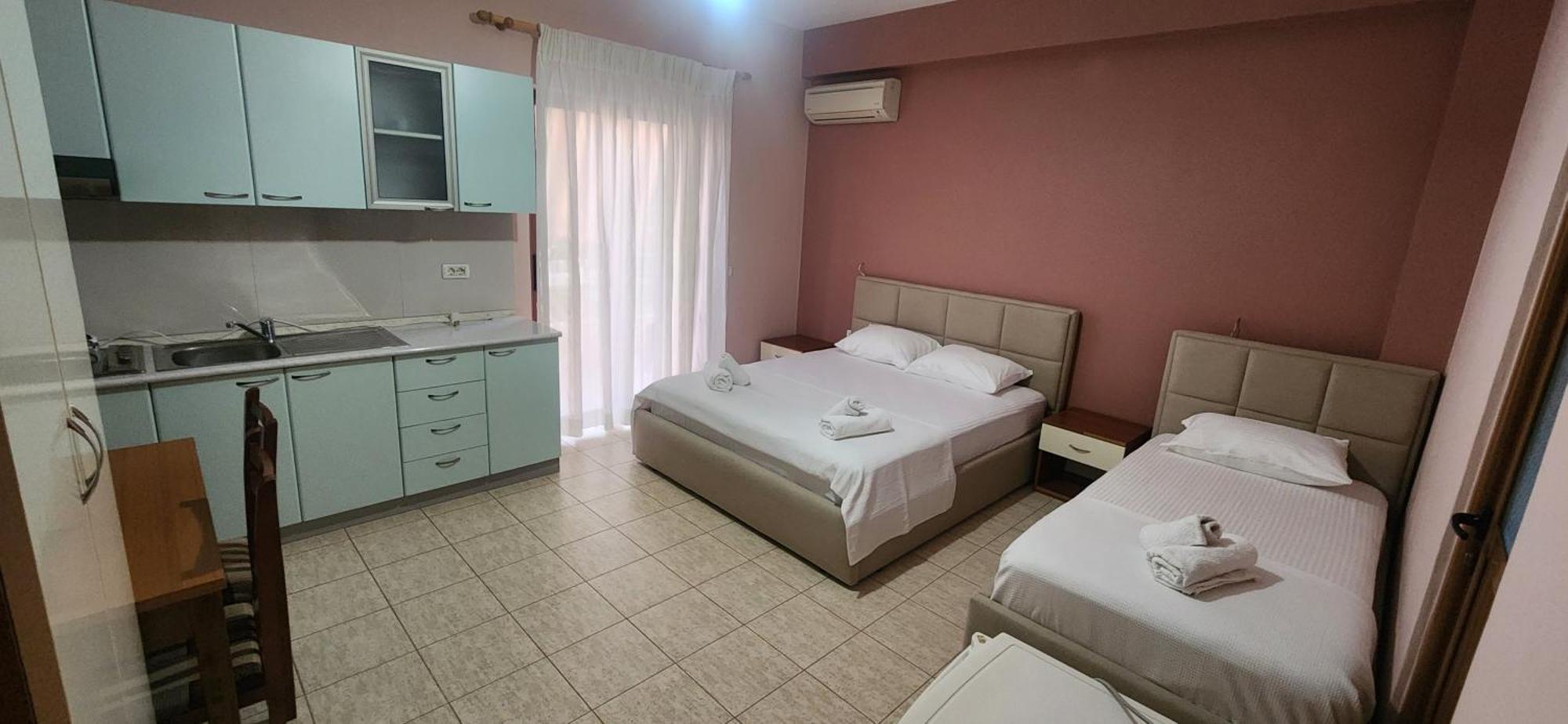 Hotel Vila Danedi Ksamil Bagian luar foto
