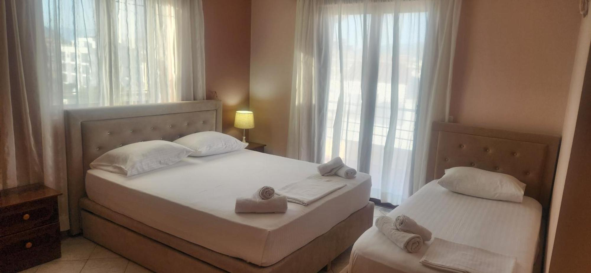Hotel Vila Danedi Ksamil Bagian luar foto
