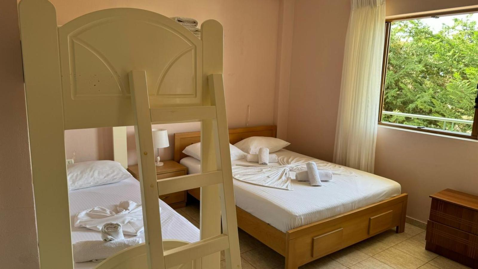 Hotel Vila Danedi Ksamil Bagian luar foto